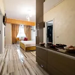 Appartement Building Stefan Mamaia